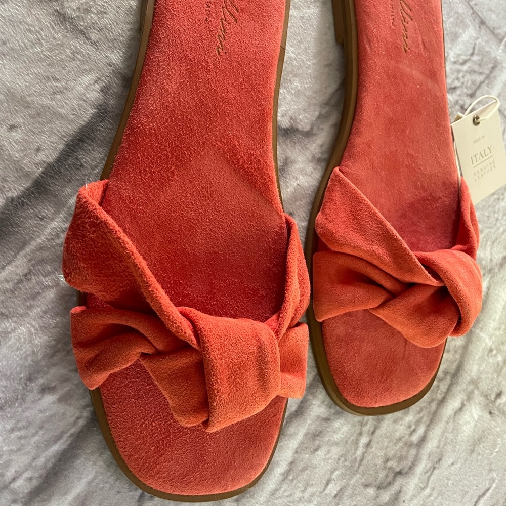 Women’s Vero Cuoio Suede Leather Slides Sizes 8.5 & 6.5